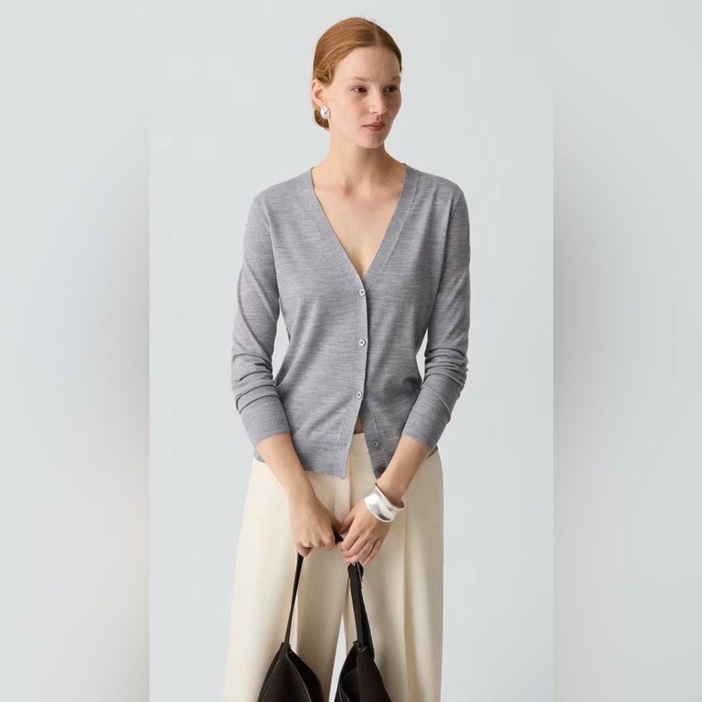 Theory Regal Wool V-Neck Cardigan Dark Gray Merino Wool Petite P Italy Made